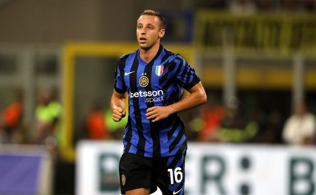 Copyright (c) 2024 ph.FAB/Shutterstock