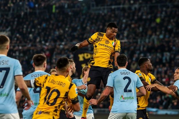 Copyright (c) 2024 Raffaele Conti 88/Shutterstock