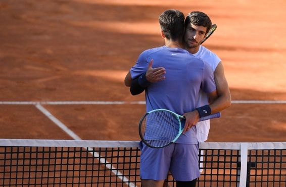 Copyright (c) 2025 ErreRoberto/Shutterstock