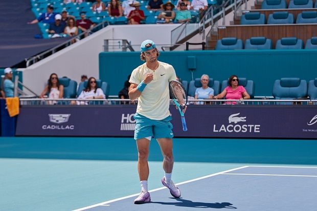 Copyright (c) 2023 YES Market Media/Shutterstock