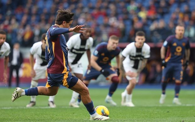 Copyright (c) 2024 Marco Iacobucci Epp/Shutterstock