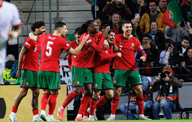 Copyright (c) 2024 Maciej Rogowski Photo/Shutterstock