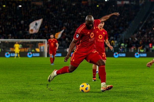 Copyright (c) 2024 Raffaele Conti 88/Shutterstock