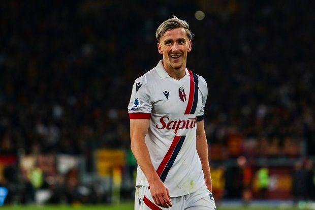 Copyright (c) 2024 Raffaele Conti 88/Shutterstock