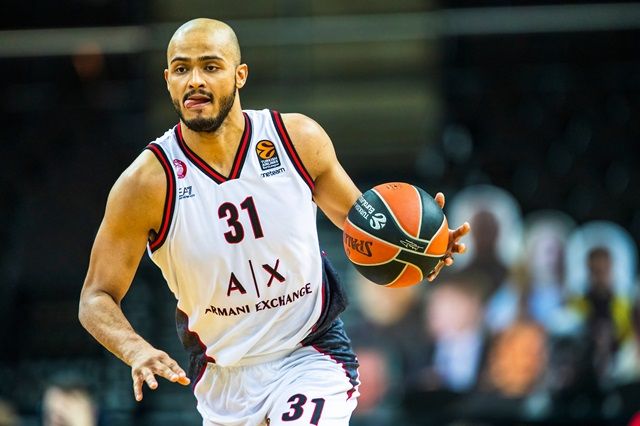 Copyright (c) 2021 Karolis Kavolelis/Shutterstock.