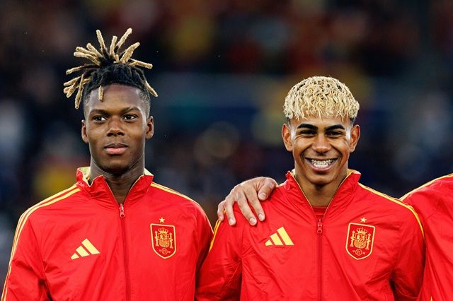 Copyright (c) 2025 Maciej Rogowski Photo/Shutterstock.