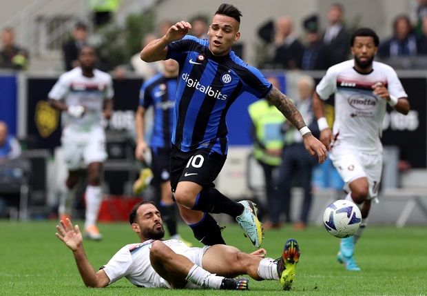 Copyright (c) 2022 ph.FAB/Shutterstock