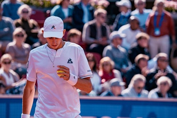 Copyright (c) 2023 damanius/Shutterstock